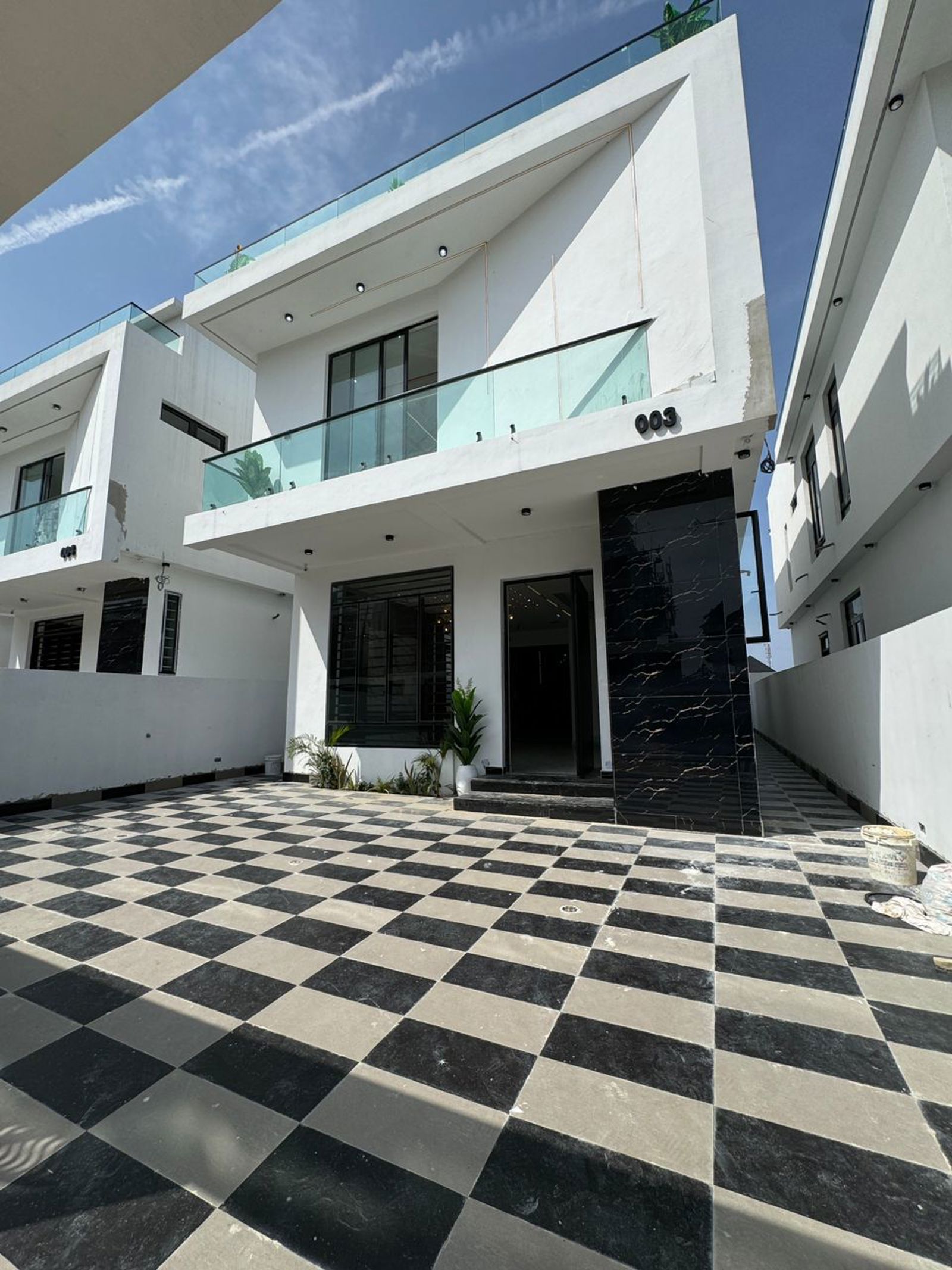 Contemporary 4 Bedroom Detached Duplex with BQ Price: 240 Million naira